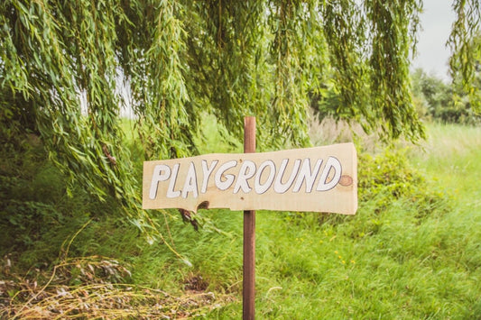 Jeux en forêt pour petits - et grands : tu dois connaître ces 9 super jeux en forêt ! - NIKIN CH