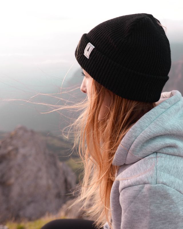 Treeanie Ribbed Black - BEANIE - NIKIN