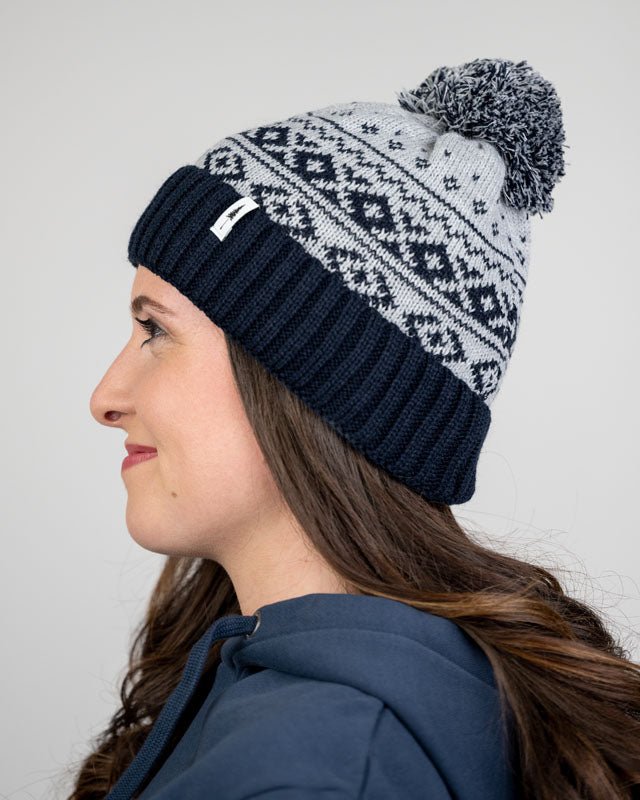 Treeanie tricotée norvégienne Pom Pom - Light Grey Mel-Navy - BEANIE - NIKIN