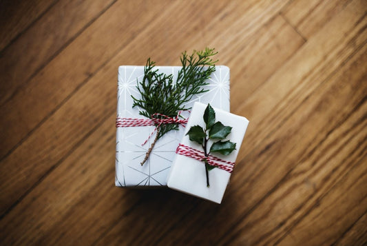 5 ideas for sustainable gift wrapping - NIKIN CH