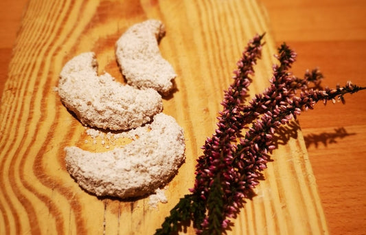 Vegan and quick to make: Vanilla crescents - NIKIN CH