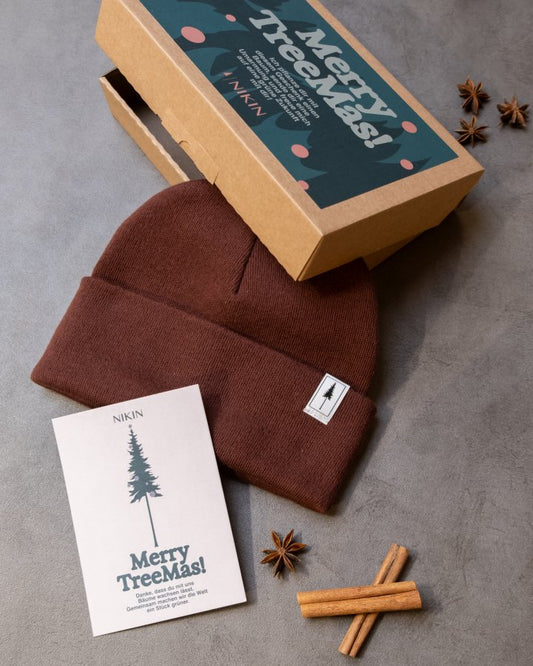 Treeanie emballée dans un cadeau